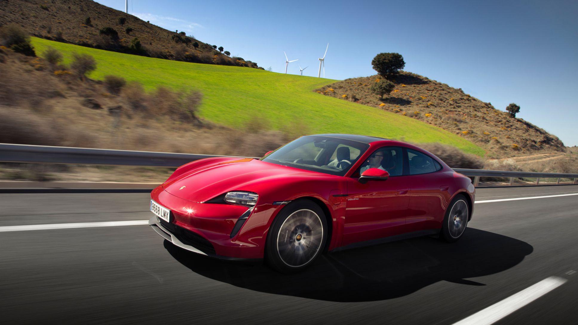 Porsche Taycan, ruta Madrid-Barcelona-Madrid, 2021, Porsche Ib&eacute;rica