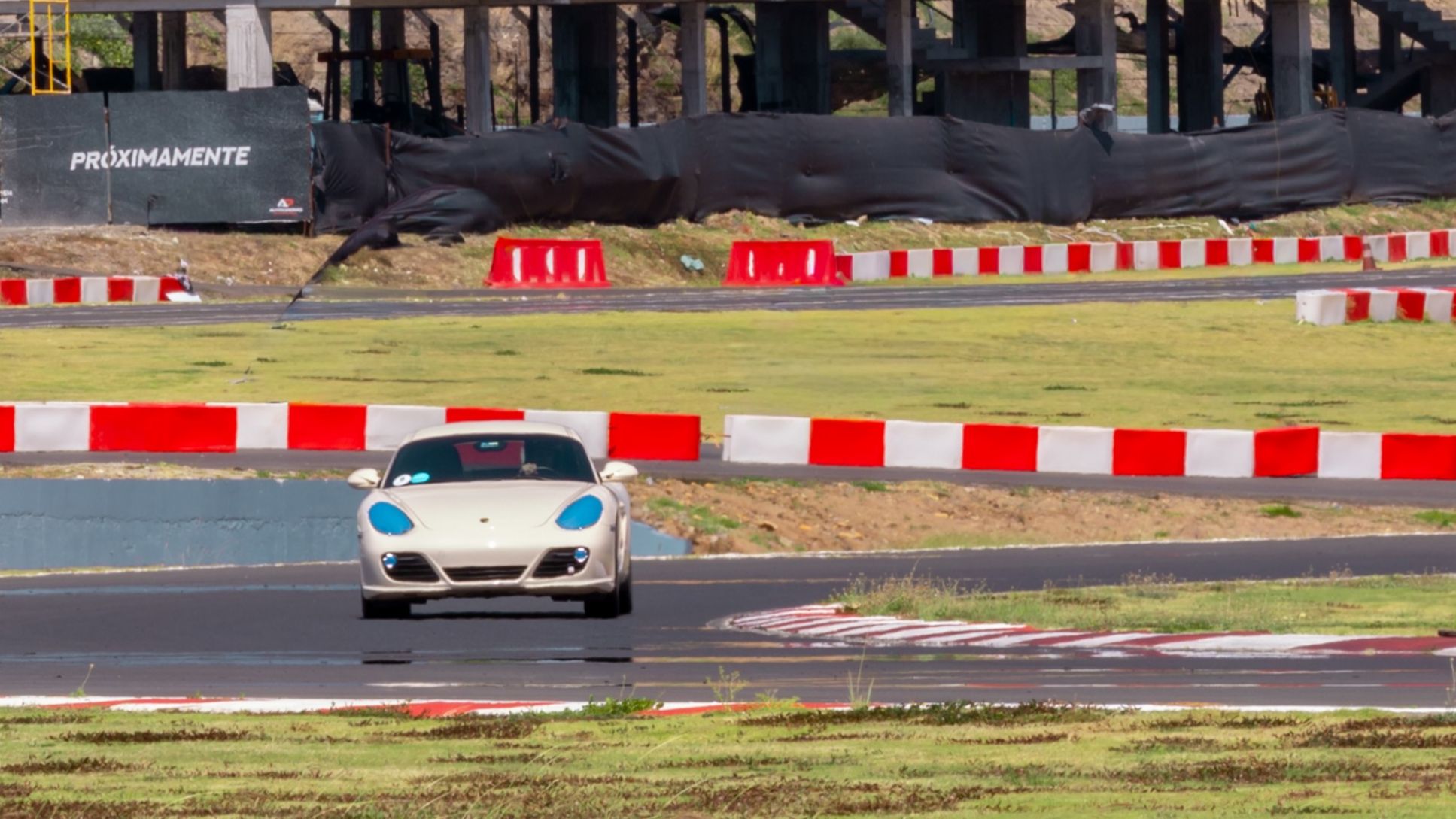 La emoci&oacute;n del Porsche Track Experience vuelve al Aut&oacute;dromo de Panam&aacute;