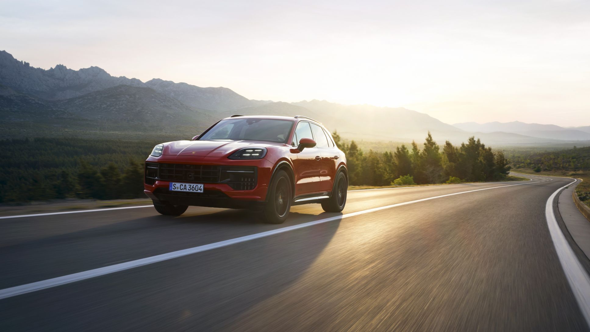 Cayenne GTS Exterior Carmine Red in motion