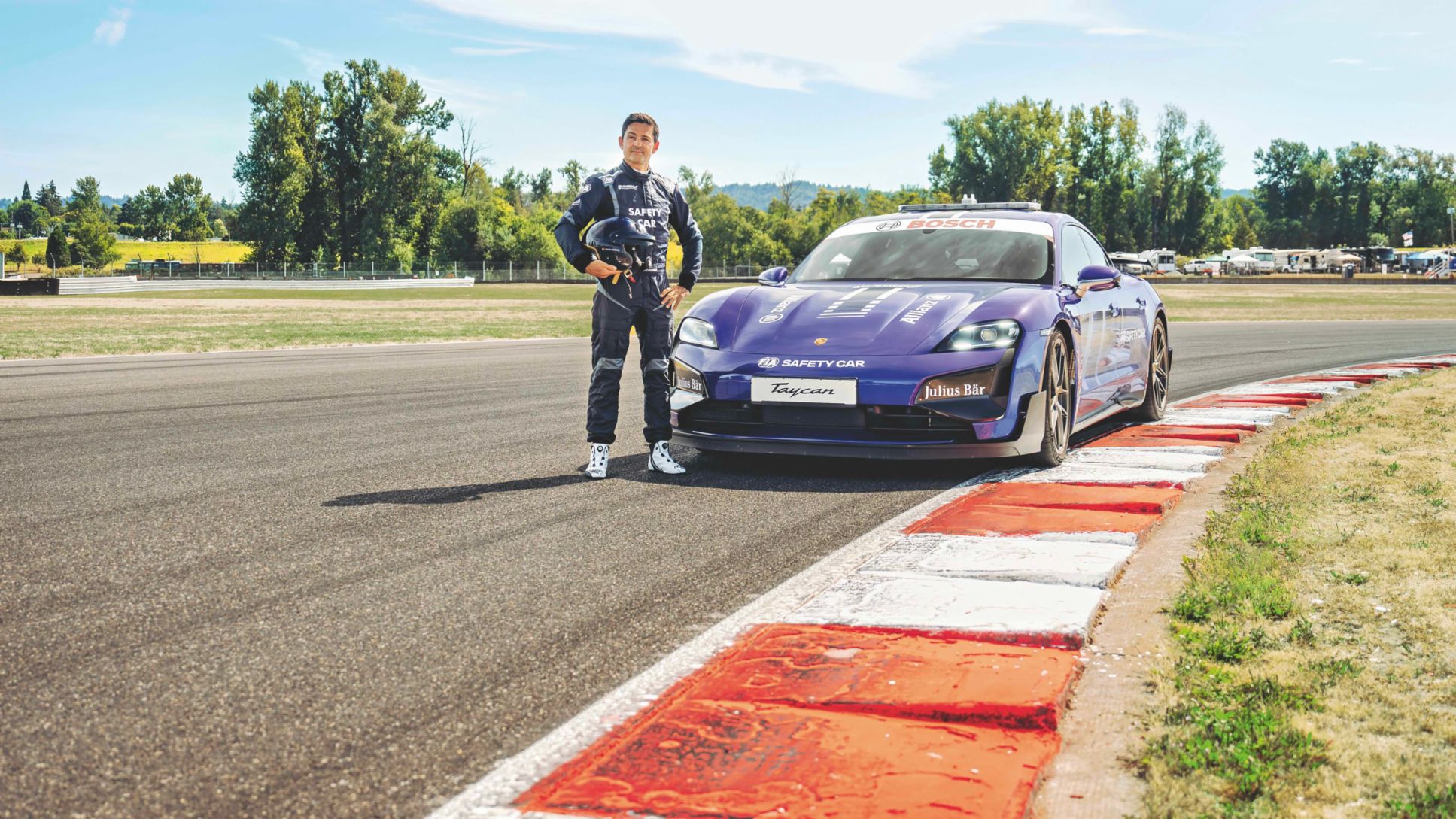 Bruno Correia, piloto del Taycan Turbo GT con paquete Weissach, coche de seguridad en F&oacute;rmula E, 2024, Porsche AG