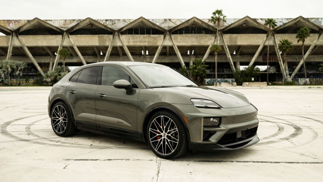 Macan Turbo Electric, Miami Lifestyle Program