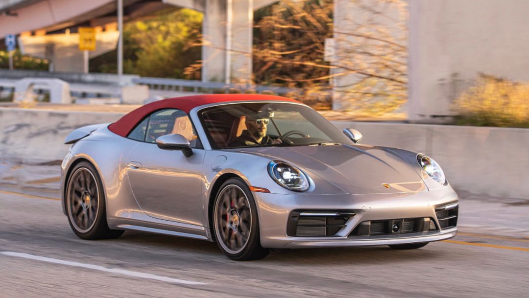 911 Carrera 4S Cabriolet - Miami Lifestyle Program