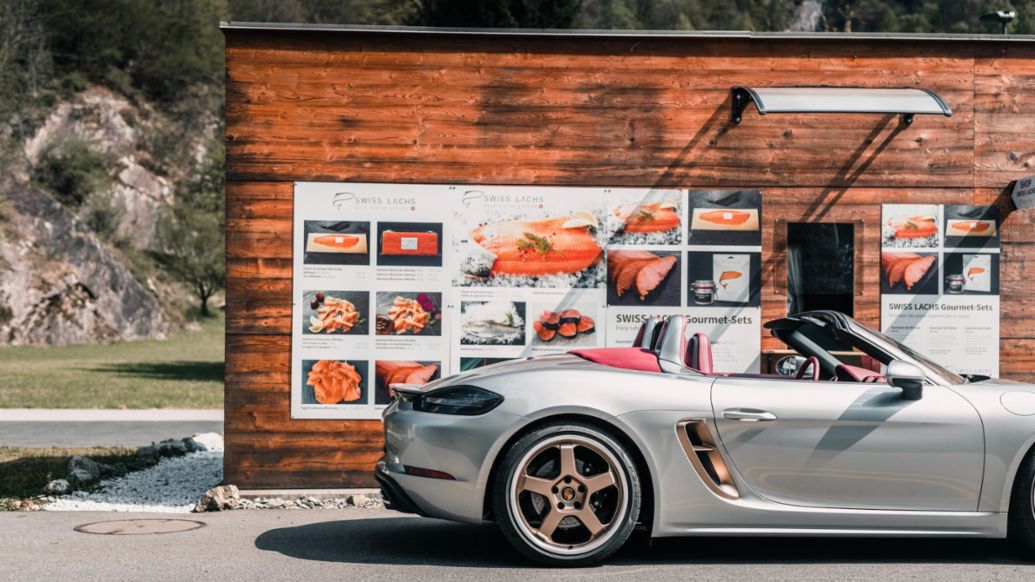 Boxster 25 Years, il maso &laquo;Swiss Lachs&raquo;, Lostallo, 2021, Porsche AG