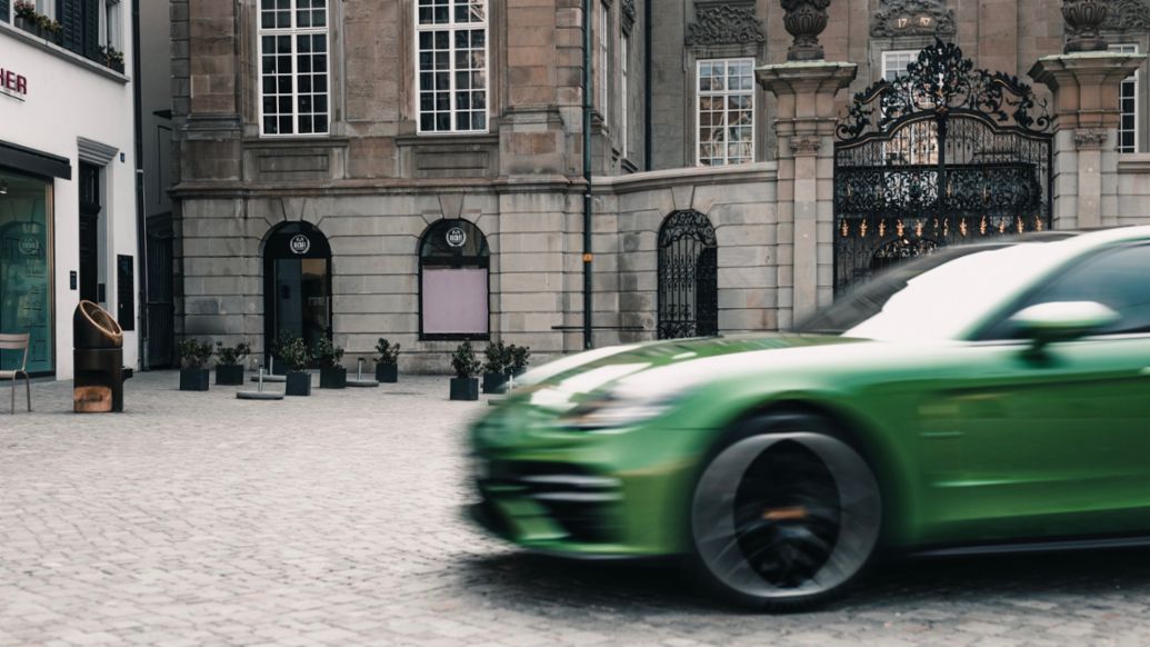 Panamera Turbo S E-Hybrid, Zurigo, 2021, Porsche Schweiz AG