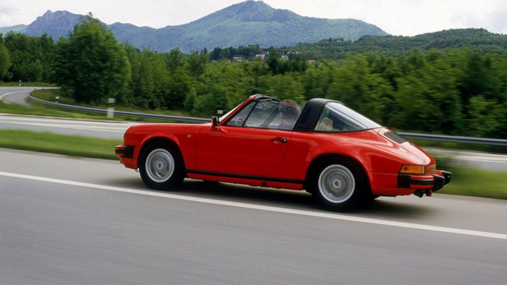 El 911 Carrera 3.2 se lanz&oacute; en el mismo a&ntilde;o de la creaci&oacute;n de Porsche Ib&eacute;rica, 40&ordm; aniversario de Porsche ib&eacute;rica (1984-2024)