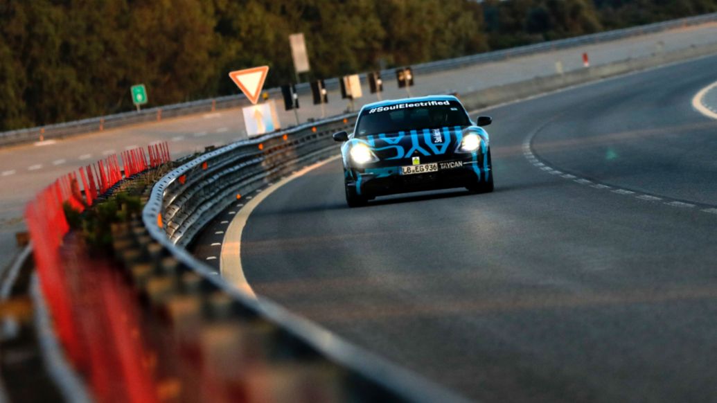 Taycan, Nard&ograve;, 2019, Porsche AG