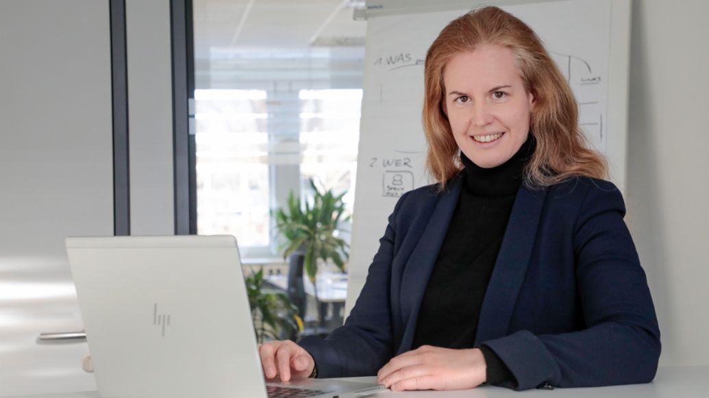 Dra. Johanna Henrich, Directora de Proyecto en la Direcci&oacute;n de ESG, 2023, Porsche AG