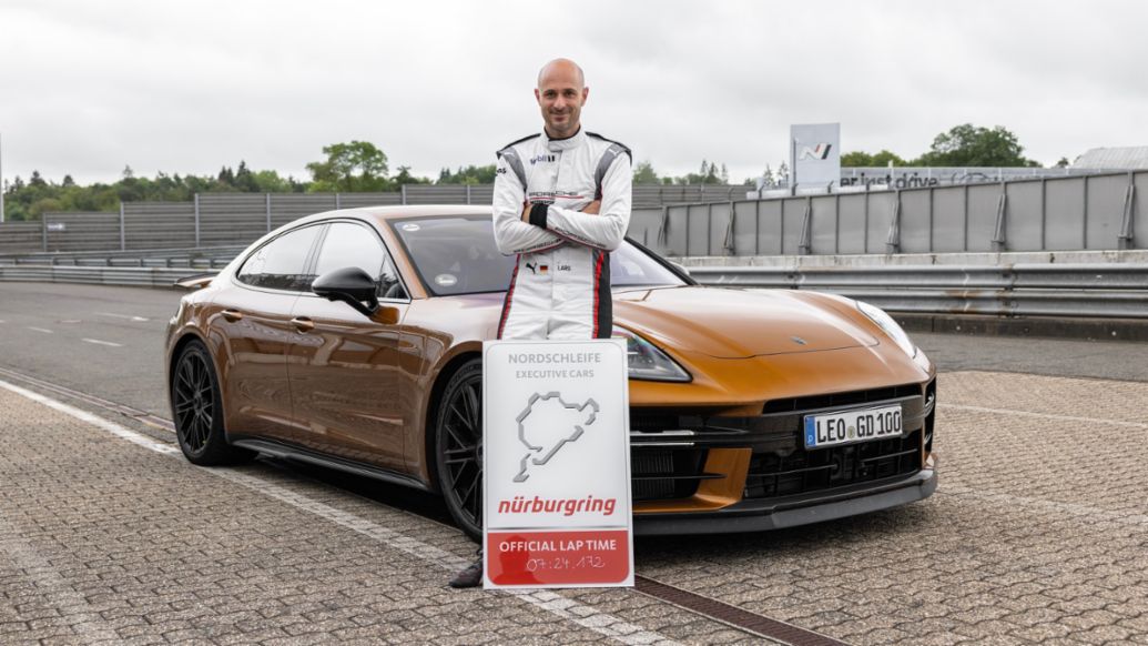 Lars Kern , Panamera prototype, 2024, Porsche AG