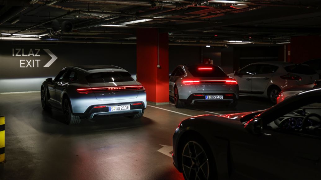 Taycan con bater&iacute;a Performance Plus, Taycan Sport Turismo con bater&iacute;a Performance Plus, viaje Stuttgart - Estambul - Stuttgart, 2024, Porsche AG