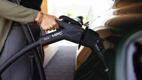 Carica corretta delle auto elettriche