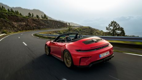 Porsche 911 GT3 S/C premieres: an open-top, manual-only love letter to driving