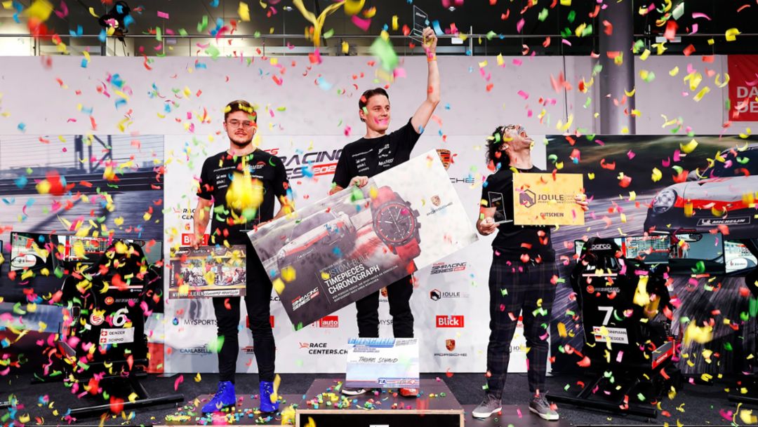 Thomas Schmid si riconferma campione della Swiss Simracing Series