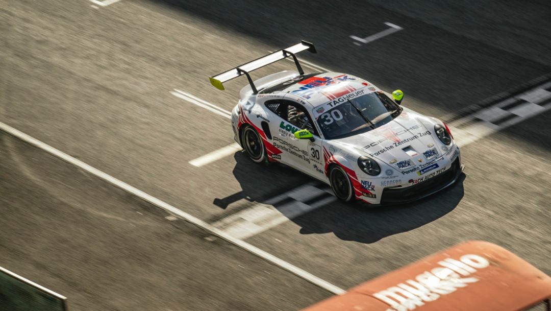 Il nuovo campione della GT3 Cup Felix Hirsiger domina anche al Mugello