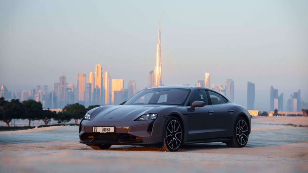 Listicle: Porsche Taycan Turbo S