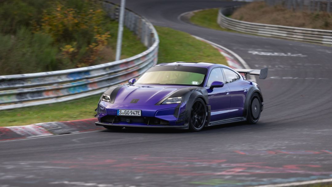 New Nordschleife record for production electric vehicles: Taycan leads the way again