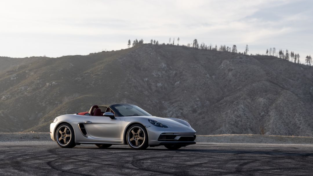 Boxster 25 years, GT Silver, 2021, PCNA