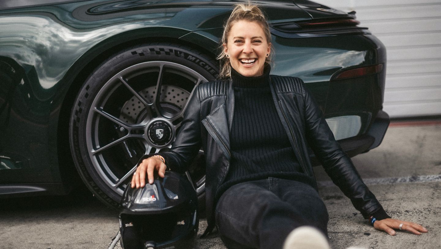 Jenna Gygi, pilote de wingsuit, 2025, Porsche Schweiz AG