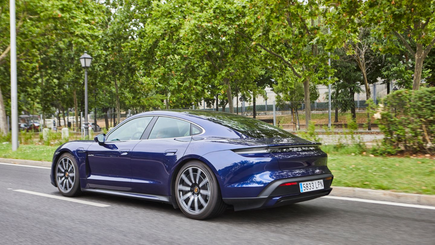 Porsche Taycan, ruta Madrid-Huelva / Marbella-Madrid, 2021, Porsche Ibérica