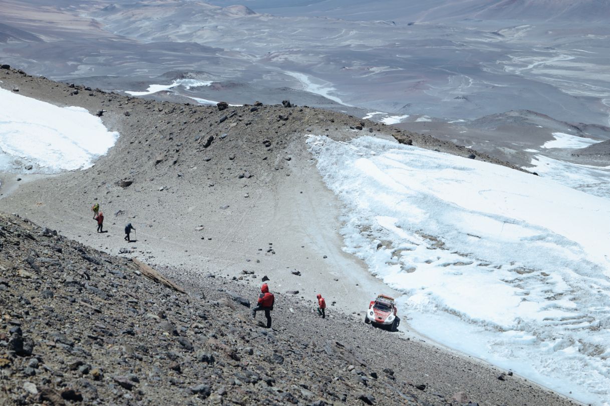 Porsche 911 achieves new altitude world record