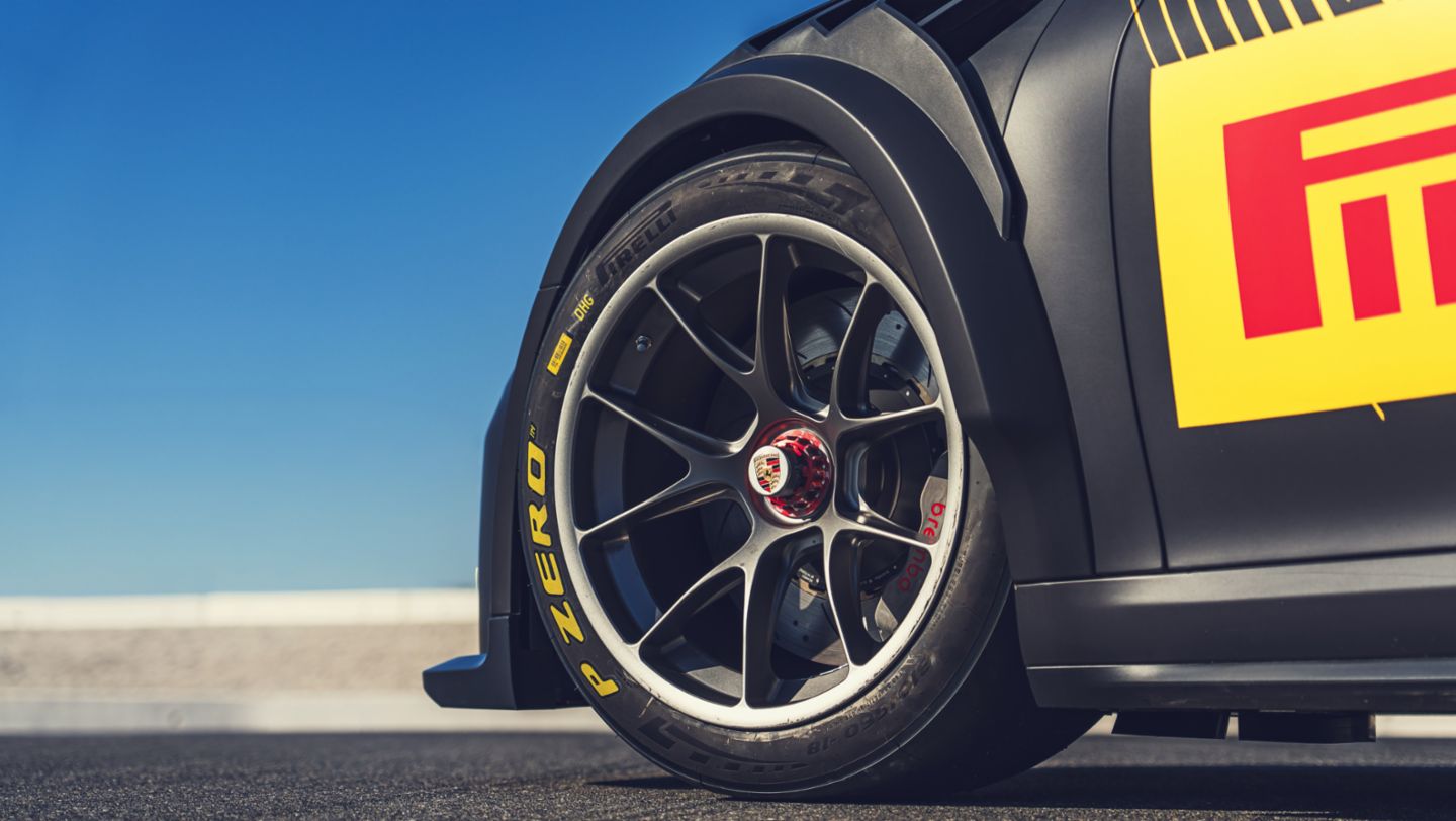911 Cup at Porsche Experience Center Los Angeles
