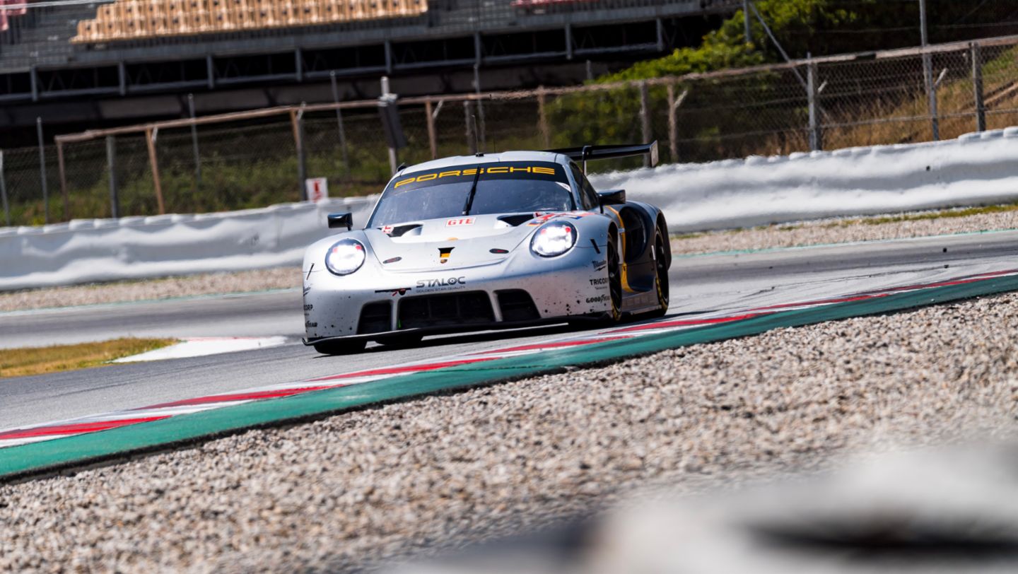 Porsche 911 RSR, Proton Competition (#911), Michael Fassbender (IRL), Martin Rump (EST), Richard Lietz (A), 2023, Porsche AG